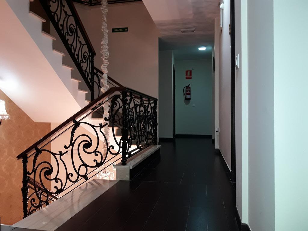 Nieves Hotel *